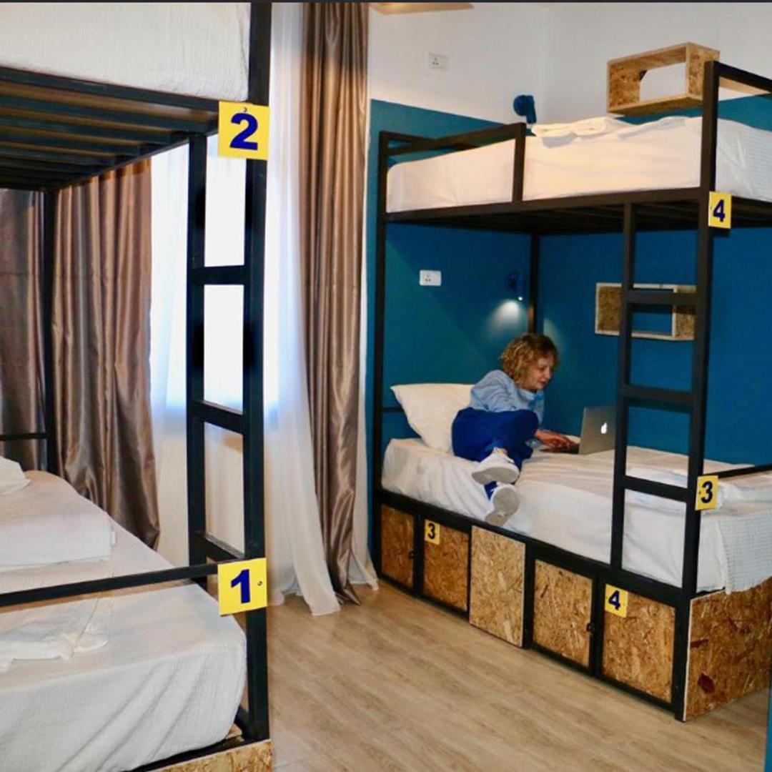Scary Hostel Тбилиси Екстериор снимка