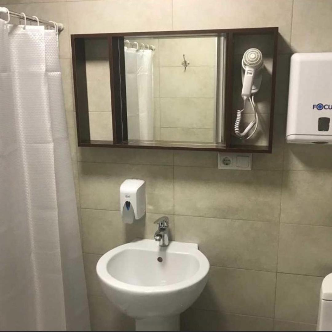 Scary Hostel Тбилиси Екстериор снимка